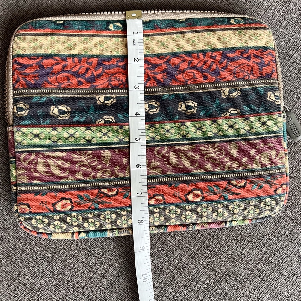 Small Padded Tablet Case - Picture 4 of 4